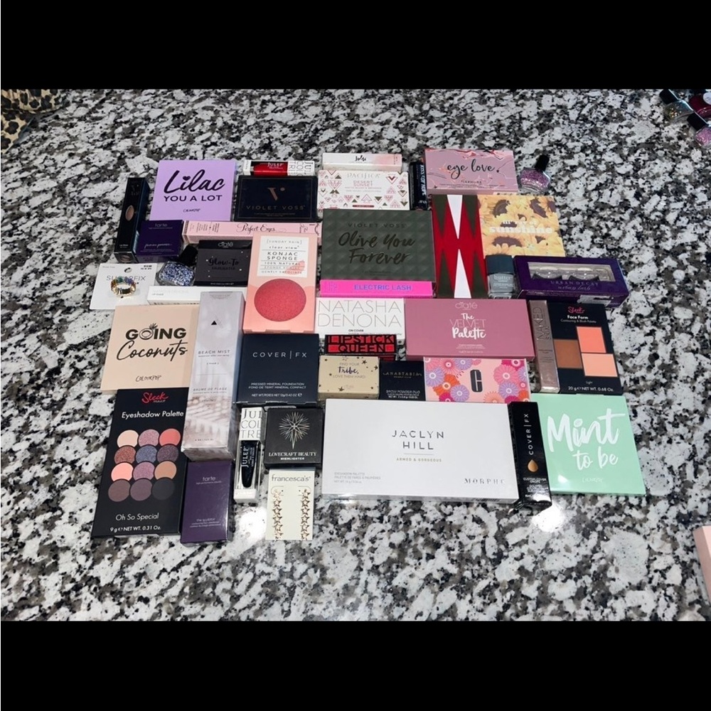 Makeup lot